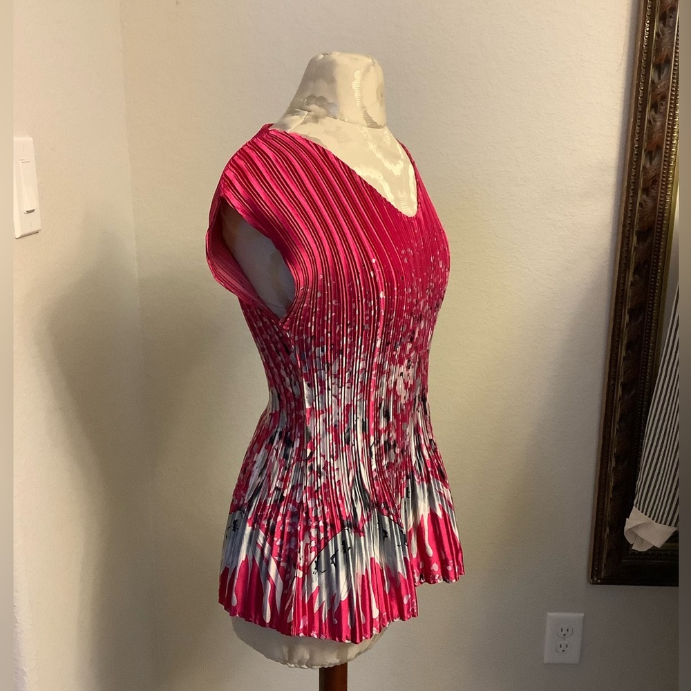 Cato short sleeve ruffle pleated top size medium bright Pink - Picture 6 of 6